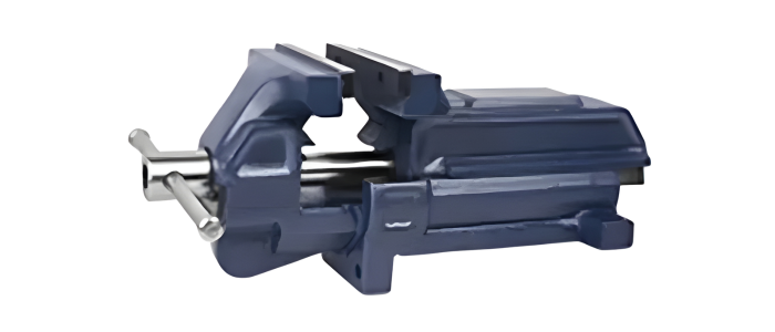 Bench Vice Iron Gator with Fixed Pipe Jaws (Rear Jaw sliding Vice)